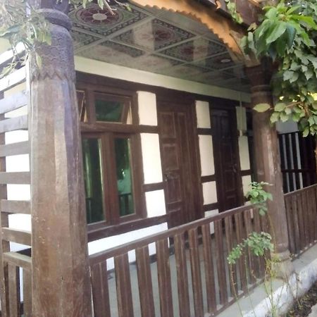 Resort Little Tibet Скарду Екстериор снимка